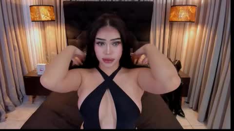 Snapshot of hennessygoddess69 chatting on September 2025 11:15:01 AM HENNESSY online show from September 2025 11:15:01 AM