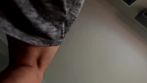 Snapshot of henry0043 chatting on January 2025 09:06:01 AM henry0043 online show from January 2025 09:06:01 AM