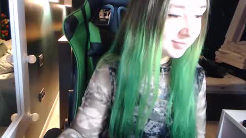 Snapshot of hentaishiing chatting on October 2025 06:42:01 PM Hentaishiing online show from October 2025 06:42:01 PM