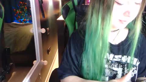 Snapshot of hentaishiing chatting on November 2025 06:42:02 PM Hentaishiing online show from November 2025 06:42:02 PM