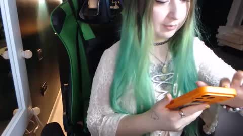 Snapshot of hentaishiing chatting on November 2025 05:56:02 PM Hentaishiing online show from November 2025 05:56:02 PM