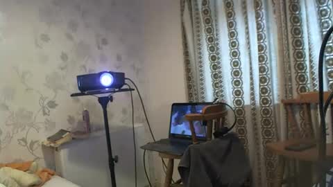 mature online show from October 2025 07:18:02 AM