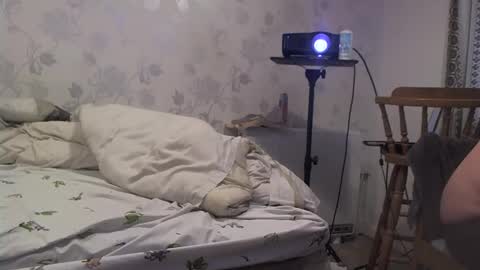 mature online show from November 2025 08:04:02 AM