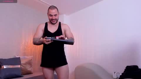hershell_ online show from September 2025 07:03:02 PM
