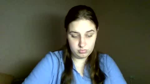 hess_luna_ online show from September 2025 09:42:02 AM