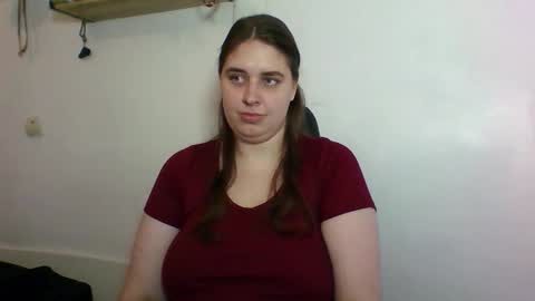 Snapshot of hess_luna_ chatting on October 2025 09:09:01 AM hess_luna_ online show from October 2025 09:09:01 AM