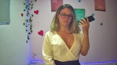 Hestesiaxx online show from January 2025 10:46:02 PM