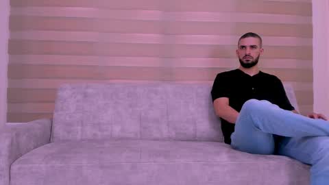 heteros men online show from February 2025 07:09:01 PM