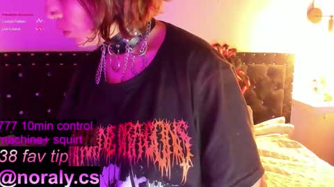 Snapshot of hey_noraly chatting on October 2025 04:13:01 AM Noraly online show from October 2025 04:13:01 AM