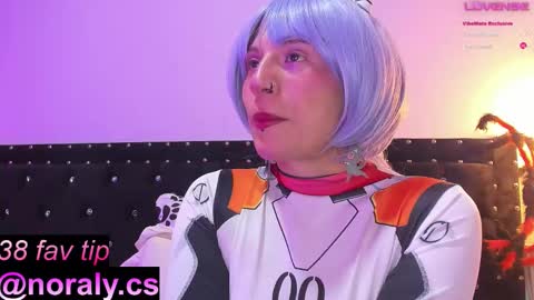 Snapshot of hey_noraly chatting on November 2025 05:29:02 AM Noraly online show from November 2025 05:29:02 AM