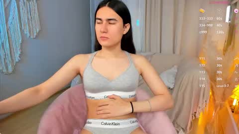 Snapshot of heyalena chatting on November 2025 06:25:02 AM heyalena online show from November 2025 06:25:02 AM