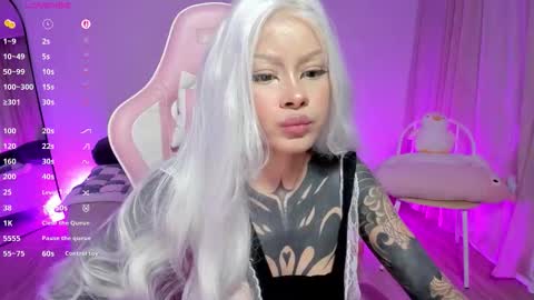 Bambi.....Help me get 100 likes in the satisfaction bar. online show from September 2025 03:31:01 AM