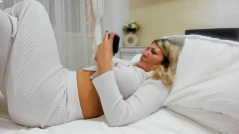 Heyheygrey online show from January 2025 09:52:01 PM