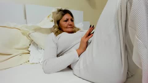 Heyheygrey online show from January 2025 01:47:01 AM