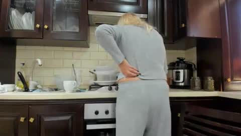 Heyheygrey online show from October 2025 07:07:01 AM