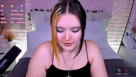 Amazing Mary  online show from October 2025 11:08:02 AM