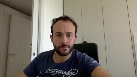 Snapshot of hhombre chatting on September 2025 08:40:01 AM hhombre online show from September 2025 08:40:01 AM