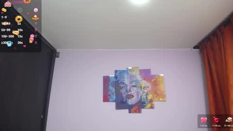 Snapshot of hi_allison chatting on November 2025 02:24:02 AM Allison online show from November 2025 02:24:02 AM