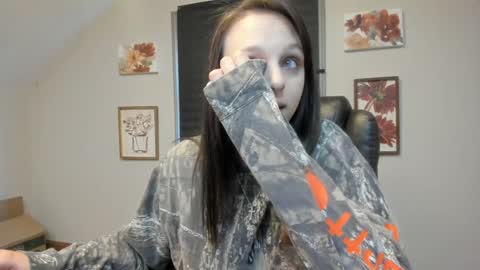 Paige online show from October 2025 01:40:02 PM