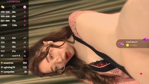 Snapshot of hiaru_cutie chatting on December 2024 09:06:02 AM Hiaru online show from December 2024 09:06:02 AM