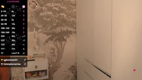 Snapshot of hiaru_cutie chatting on October 2025 05:28:01 AM Hiaru online show from October 2025 05:28:01 AM