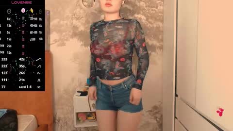 Snapshot of hiaru_cutie chatting on October 2025 05:52:02 AM Hiaru online show from October 2025 05:52:02 AM