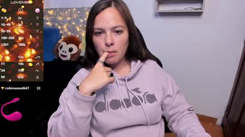 Diana online show from December 2024 12:50:01 AM