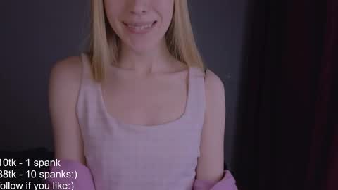 Snapshot of hihi_im_chloe chatting on January 2025 12:06:02 AM Chloe online show from January 2025 12:06:02 AM