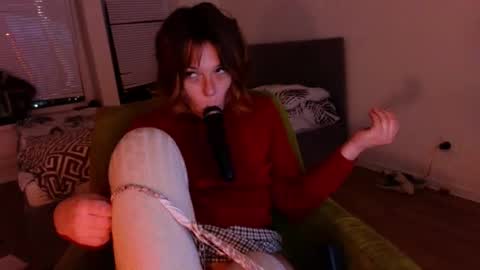 hikksidy online show from September 2025 11:40:01 PM