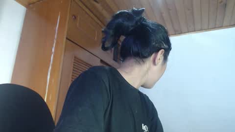 Snapshot of hilari18 chatting on October 2025 11:27:02 PM hilaril18 online show from October 2025 11:27:02 PM