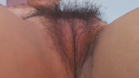 Snapshot of hillary_jones chatting on September 2025 12:19:01 PM sarah online show from September 2025 12:19:01 PM