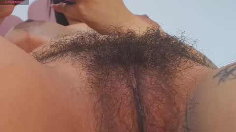 Snapshot of hillary_jones chatting on September 2025 04:23:02 PM sarah online show from September 2025 04:23:02 PM