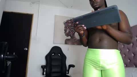 Hiper Haper online show from September 2025 11:37:02 PM