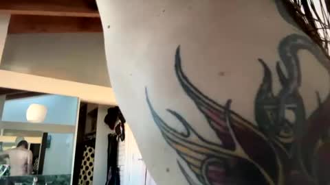 Snapshot of hippybiker chatting on January 2025 04:50:02 PM hippybiker online show from January 2025 04:50:02 PM