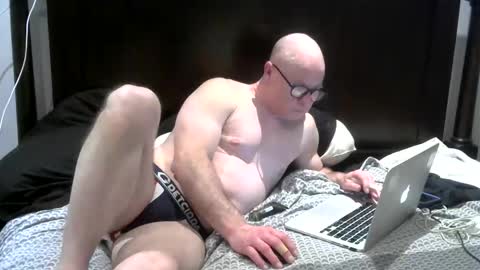 hitmanheart19745197743156 online show from February 2025 05:28:02 AM