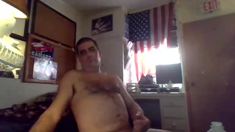 Snapshot of hoglegg99384194 chatting on January 2025 01:21:02 AM hoglegg99384194 online show from January 2025 01:21:02 AM