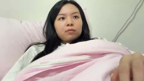 Snapshot of hola_sunflower chatting on November 2025 03:10:02 PM amy online show from November 2025 03:10:02 PM