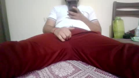 holaalaa123 online show from October 2025 05:25:02 PM