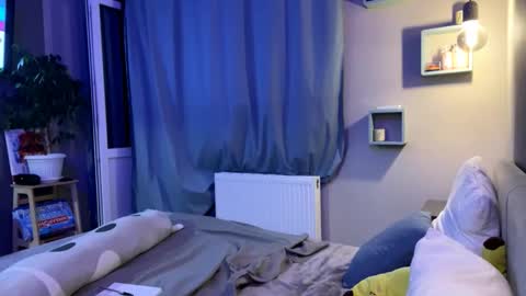 Snapshot of holliereinitz chatting on November 2025 02:28:01 PM Elizabeth online show from November 2025 02:28:01 PM