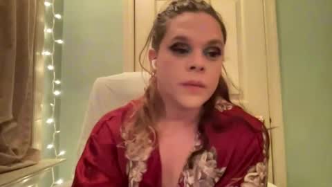 Hollys Drive threw Side Of CB. online show from December 2024 11:53:02 PM