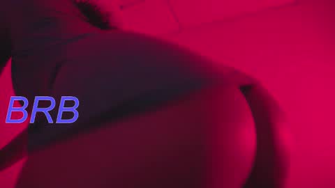 holly_16 online show from February 2025 10:49:02 PM