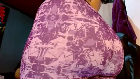 holly_thomsonx69 online show from January 2025 01:15:01 AM