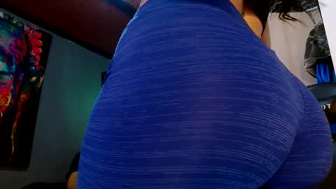 holly_thomsonx69 online show from February 2025 11:34:02 PM