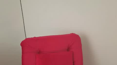 Holly online show from November 2025 05:34:02 PM