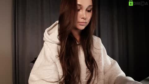 Snapshot of hollyextra chatting on November 2025 03:23:02 PM hollyextra online show from November 2025 03:23:02 PM