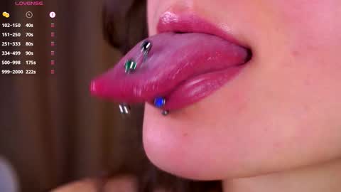 Snapshot of hollymonica chatting on October 2025 05:31:01 AM Delly online show from October 2025 05:31:01 AM