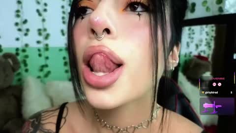 holly online show from January 2025 02:55:01 PM