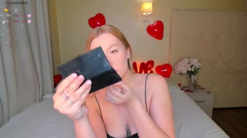 Emma online show from February 2025 01:03:01 AM