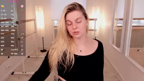 Snapshot of holy_alexa chatting on October 2025 06:47:01 AM Alexa online show from October 2025 06:47:01 AM