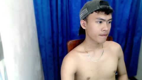 Snapshot of holy_fucker21 chatting on October 2025 02:12:01 AM Jayjay online show from October 2025 02:12:01 AM